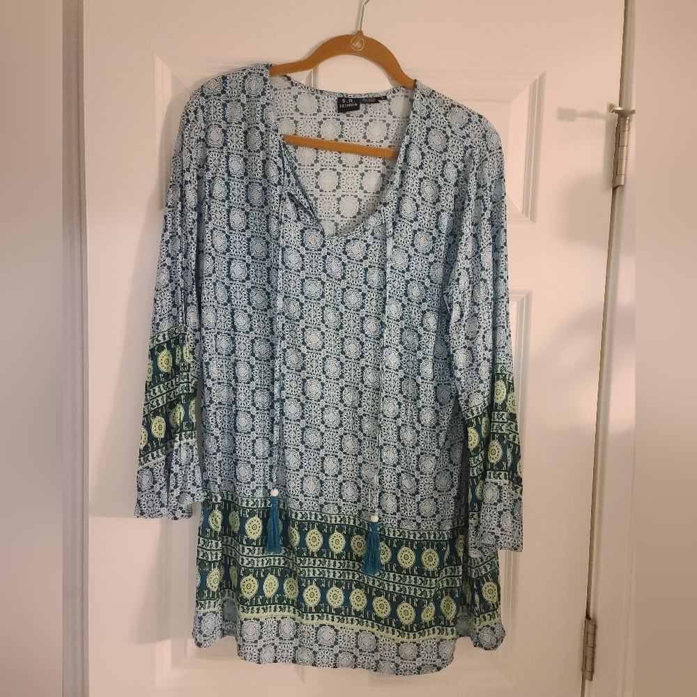 Size L women's tunic top